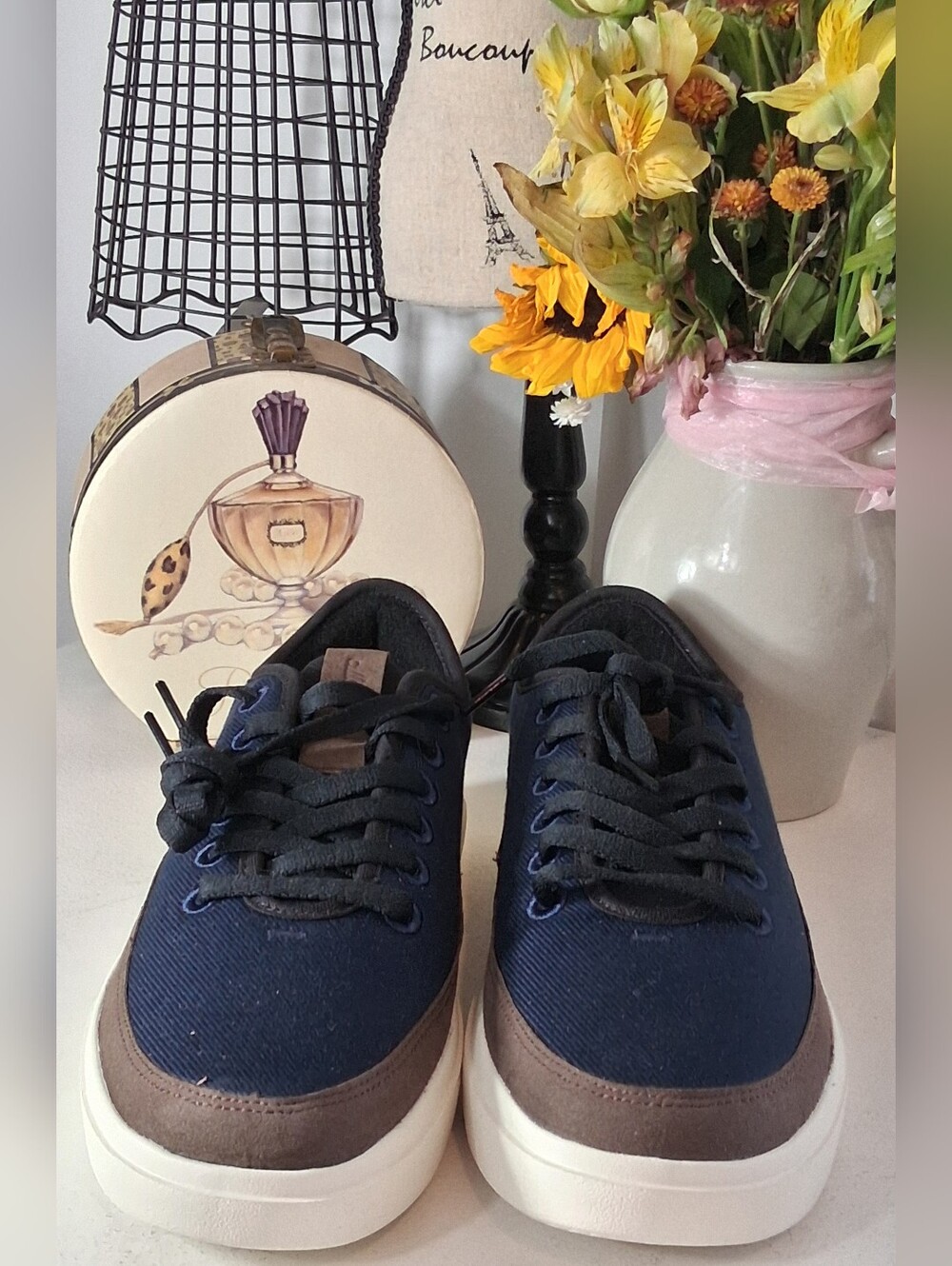 Allbirds Blue, Brown & White Lace Up Sneakers Sz 11M NWOB